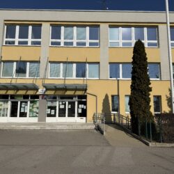Article: Fakultní základní škola, Praha 9 - Horní Počernice, Chodovická 2250