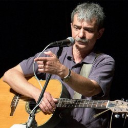PAVEL DOBEŠ