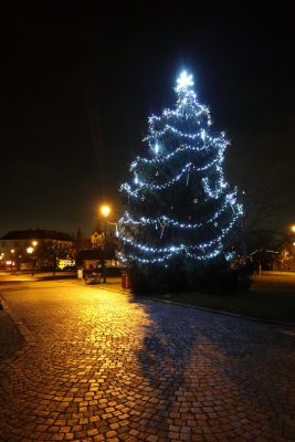 ADVENTNÍ TRHY NA CHVALECH ZRUŠENY