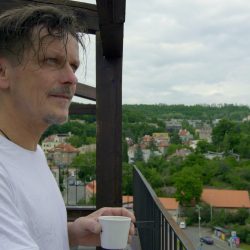 CHINASKI: KAŽDEJ VÍ KULOVÝ