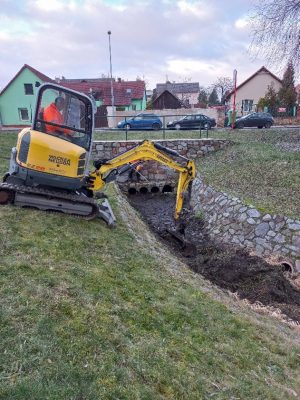 Vyčištění koryta Jirenského potoka v Čertousích