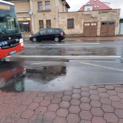 OPRAVA AUTOBUSOVÉ ZASTÁVKY NÁDRAŽÍ HORNÍ POČERNICE SMĚR ČERNÝ MOST