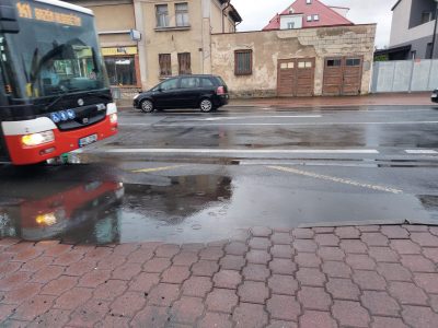 OPRAVA AUTOBUSOVÉ ZASTÁVKY NÁDRAŽÍ HORNÍ POČERNICE SMĚR ČERNÝ MOST