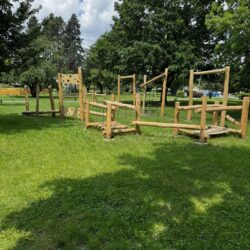 NOVÝ HERNÍ PRVEK V PARKU U DIVADLA
