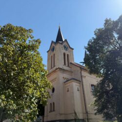 Kostel Chvaly