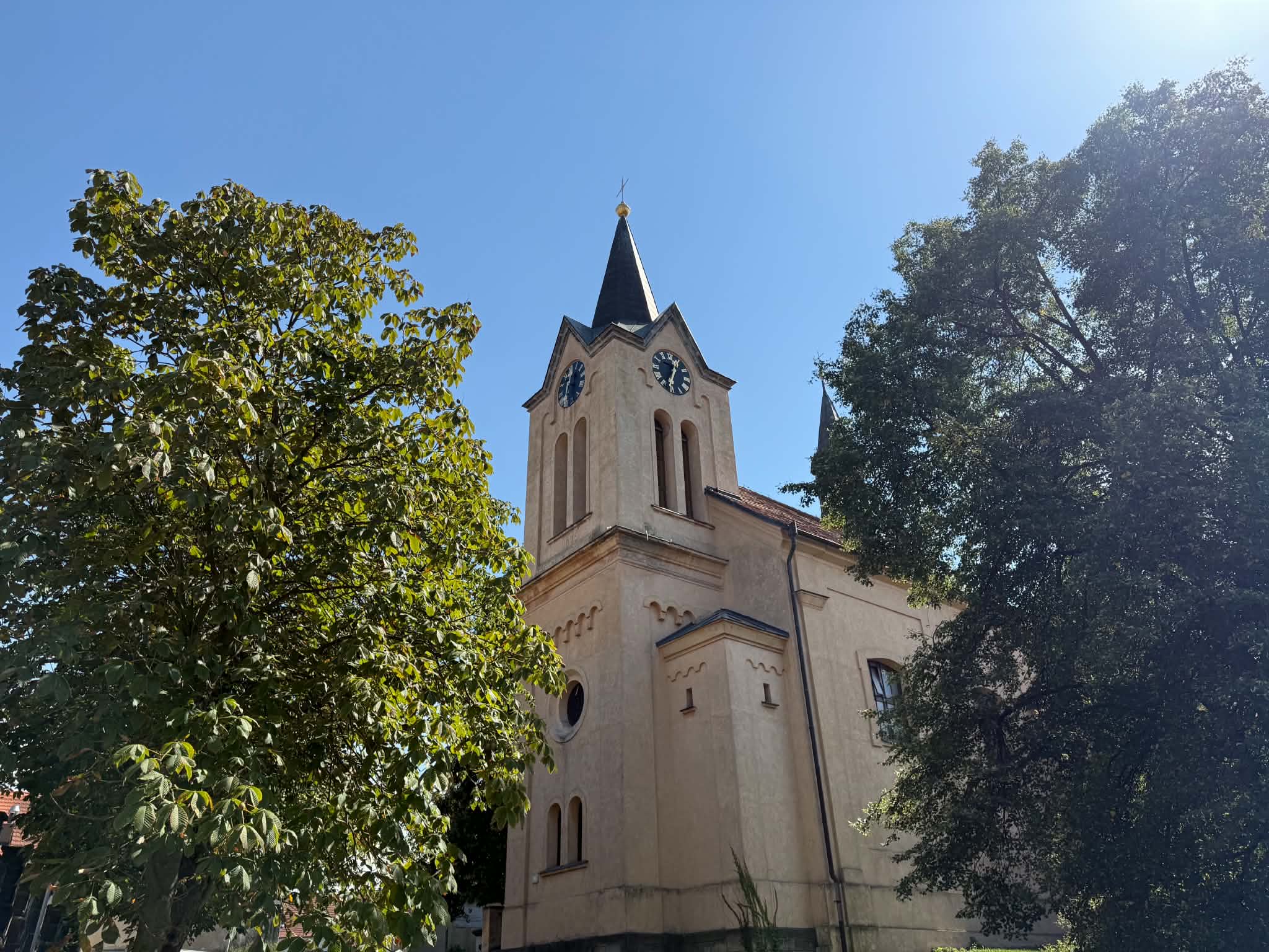 Kostel Chvaly
